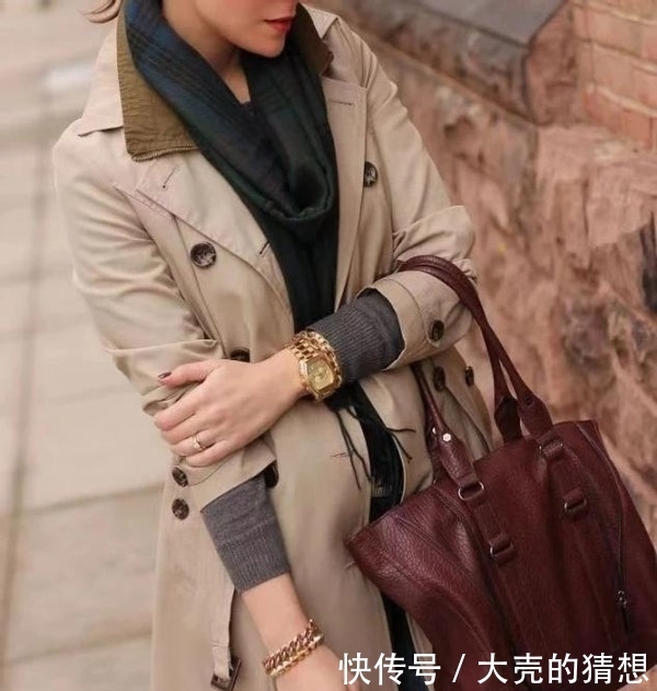 外套不要太多,有这“2款”就够了!洋气显瘦,时髦女生都在穿