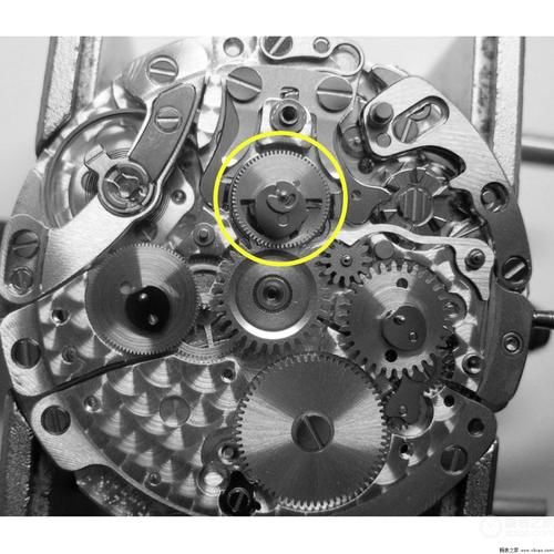 百年灵B01机芯,有没有“模仿”劳力士?