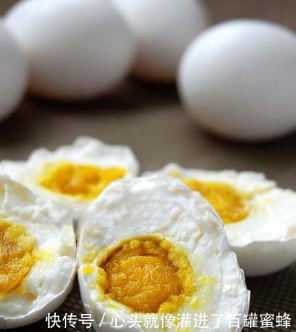 鸡蛋加白酒的组合你见过吗?快点试一试,打开新世界的大门