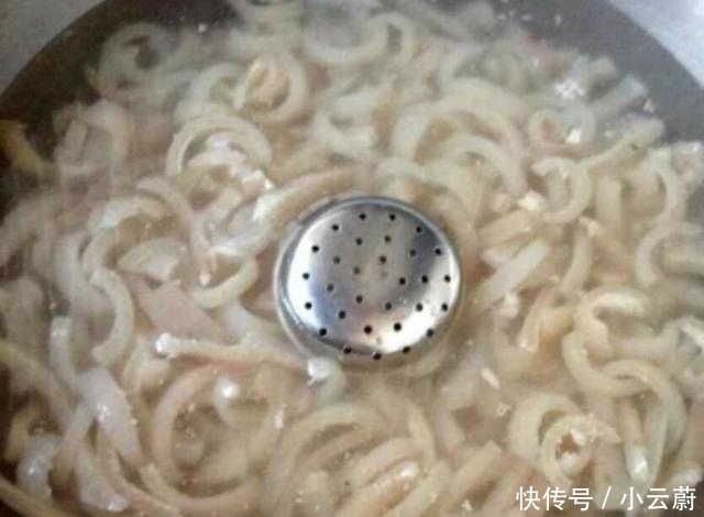 女性要想皮肤好，多吃这道菜，隔三差五吃1次，告别黄脸婆！