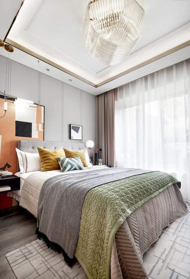 时尚|113平三室两厅轻奢风格,打造优雅的时尚典范