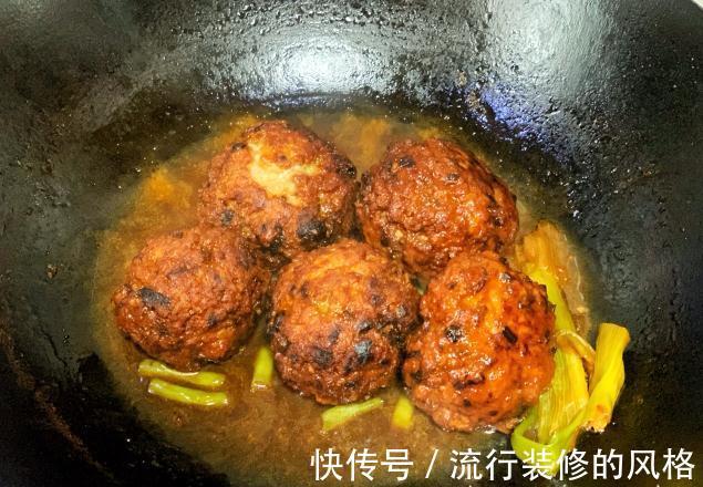 陈醋|红烧狮子头的正宗做法,关键是调肉馅,厨师长教你3招,醇香味浓