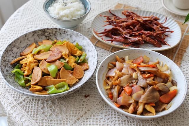 偷懒给孩子简单做了3道菜,蔬菜种类多,营养丰富,天天吃都不腻