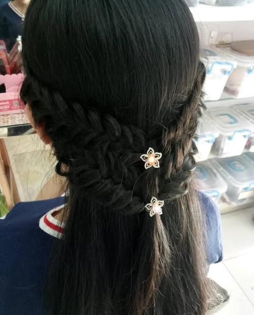 20款小公主发型扎法，减龄满分，够美够撩人！