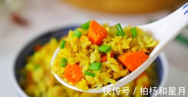 天冷了,我家常做这道懒人焖饭,不用开火,饭菜一锅出,简单好吃!