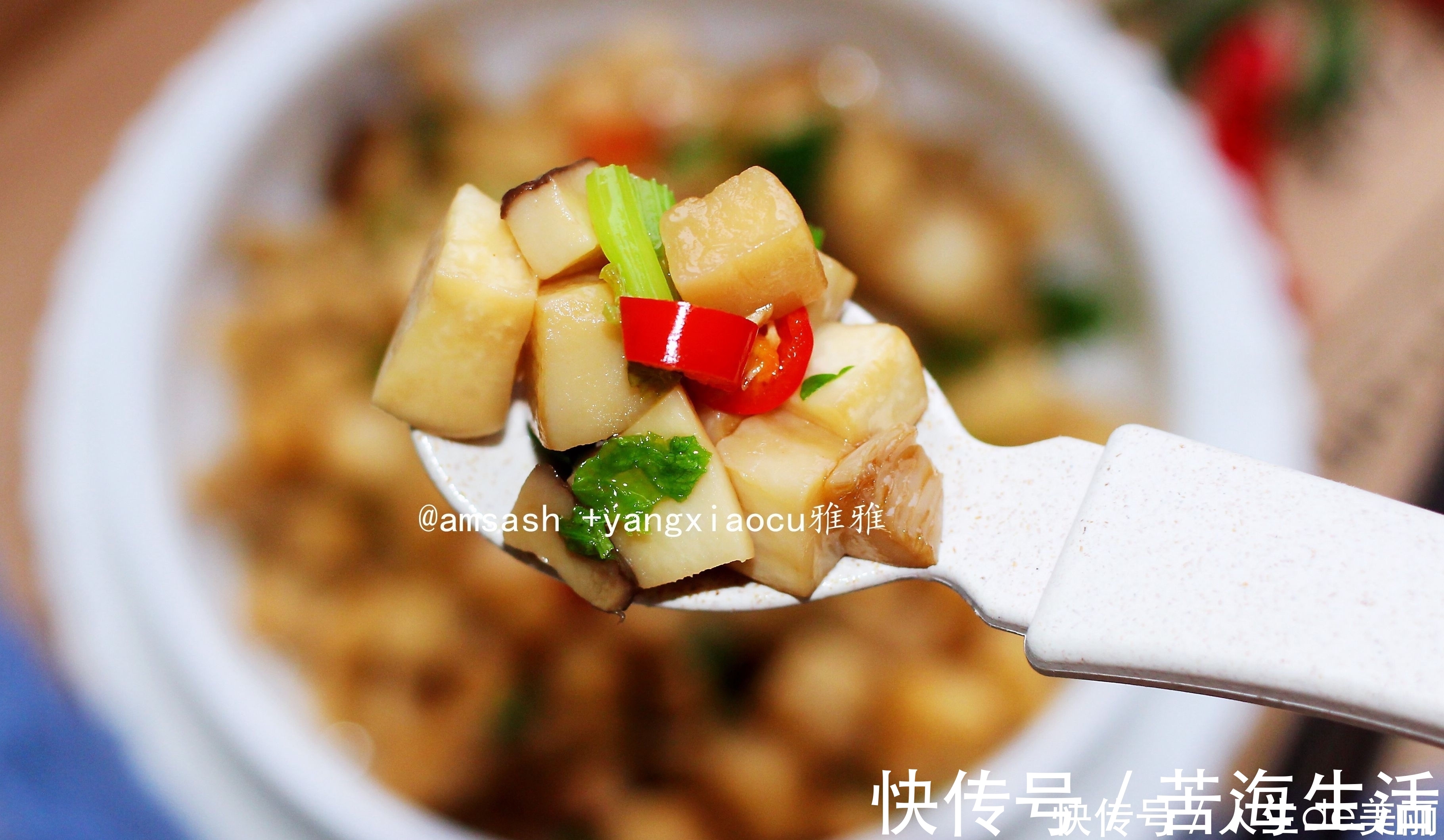 蚝油杏鲍菇|杏鲍菇最好吃的做法，不加盐和水，比肉还好吃，上桌就被抢光了！
