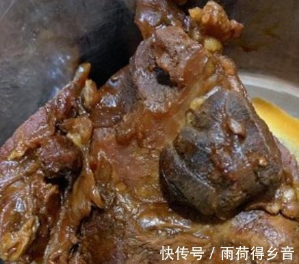 牛肉别只会炖汤了！大厨教你酱牛肉秘方，现在知道还不晚，赶紧学！