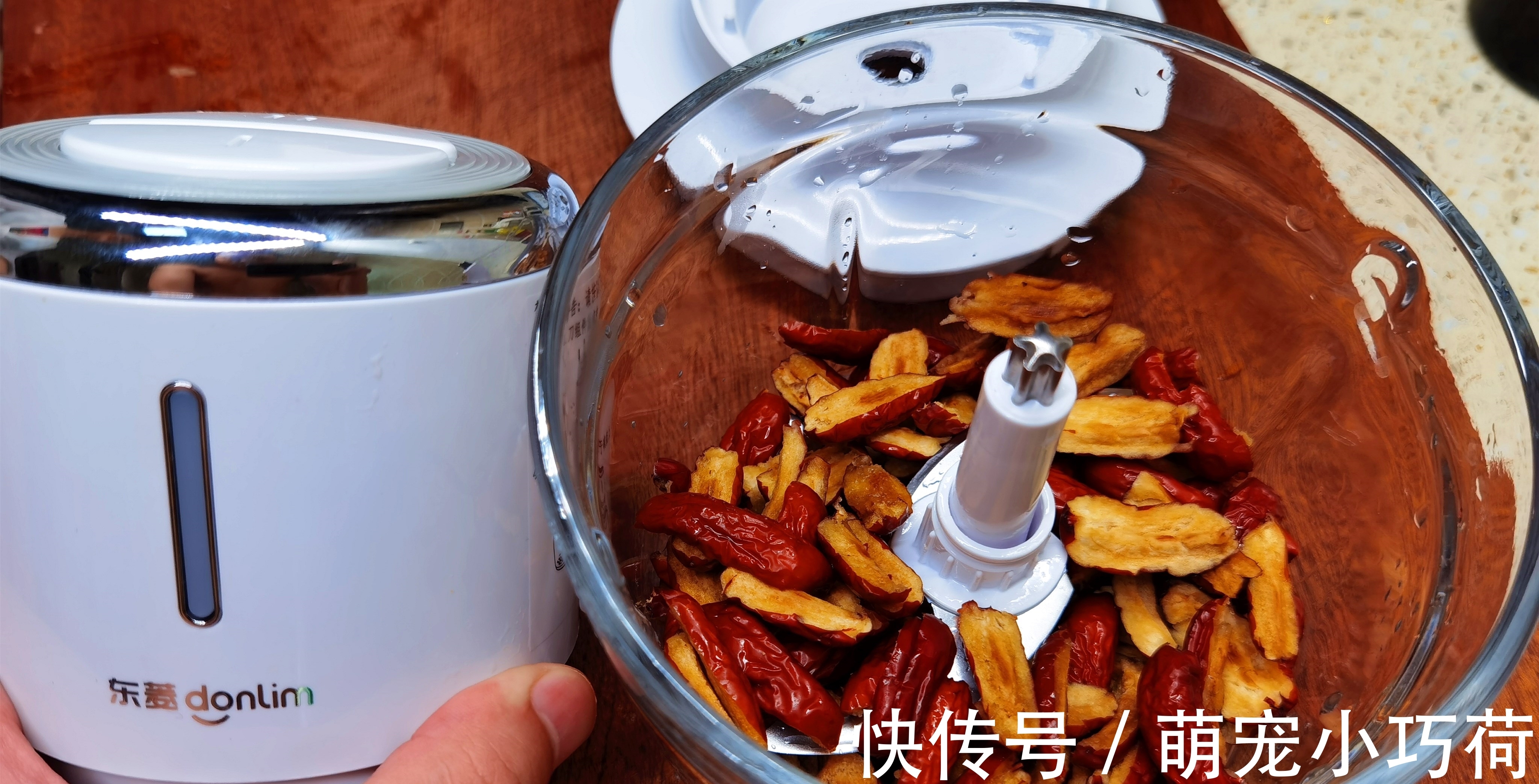 入秋后，最该吃此果，维C含量极高，女性要多吃，用它做面食真香