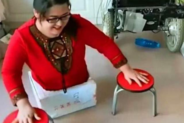 妈妈|当年不听劝阻,执意做试管婴儿的“无腿妈妈”,生活现状让人动容