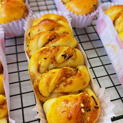 #我心中的冬日限定#肉松小卷面包