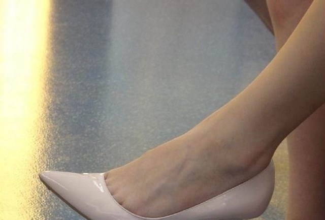 细高跟 穿高跟鞋的女人，绽放优雅华美之气，让你演绎淡然之美