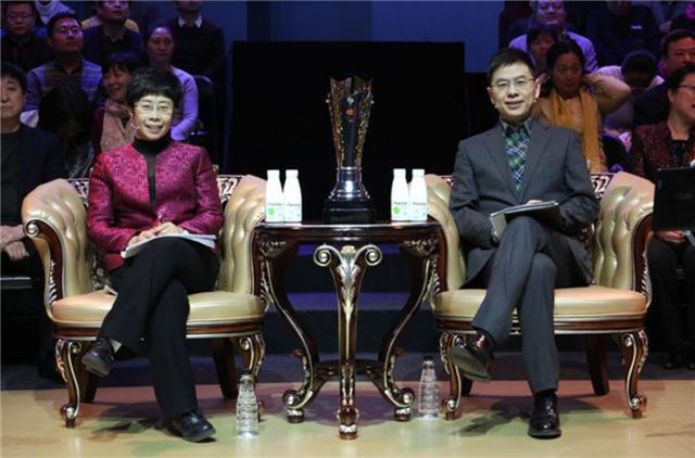 45岁仍单身的才女蒙曼,“痛批”剩女一词才女的感情不应将就