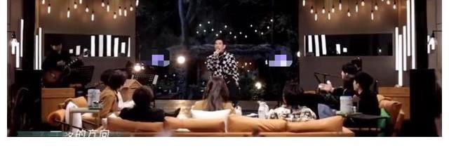 力压《跑男》成收视扛把子,连人民日报都成粉丝,这档综艺有多狠