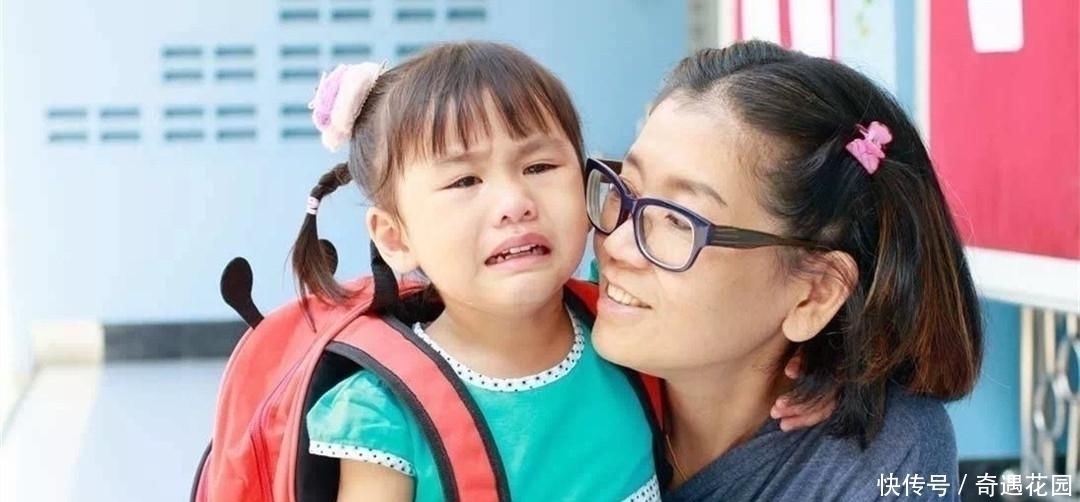 被窝|萌娃哭诉妈妈放屁太臭走红网络,不料妈妈这样反应,看完已笑晕