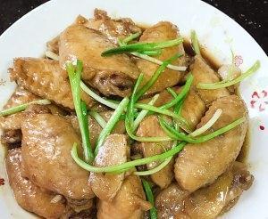 家常鸡肉菜谱之美味简单的鸡翅做法，酱油鸡翅，超下饭，吃不够