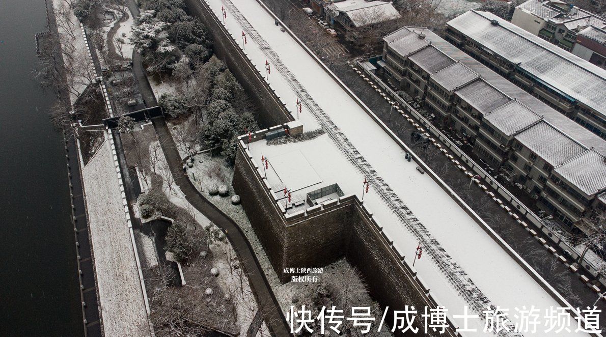 西南城|飘雪的天气，用无人机拍摄西安城墙、钟鼓楼，感受古城之美