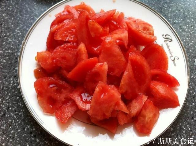 食物|别红烧豆腐了,跟猪肉、西红柿搭配,补气血又补钙,关键是还好吃