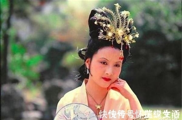 巧姐!其实,《红楼梦》的作者已经再三暗示:贾琏可能是皇帝