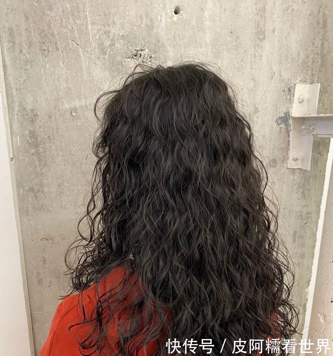 刘海 新年发型别再乱剪了,这才是当下最火的发型,无论长短都很心动