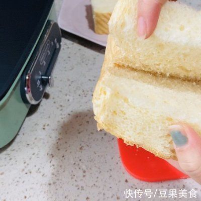 黄油|别再出去吃了，拔草厚蛋烧三明治自己做更好吃