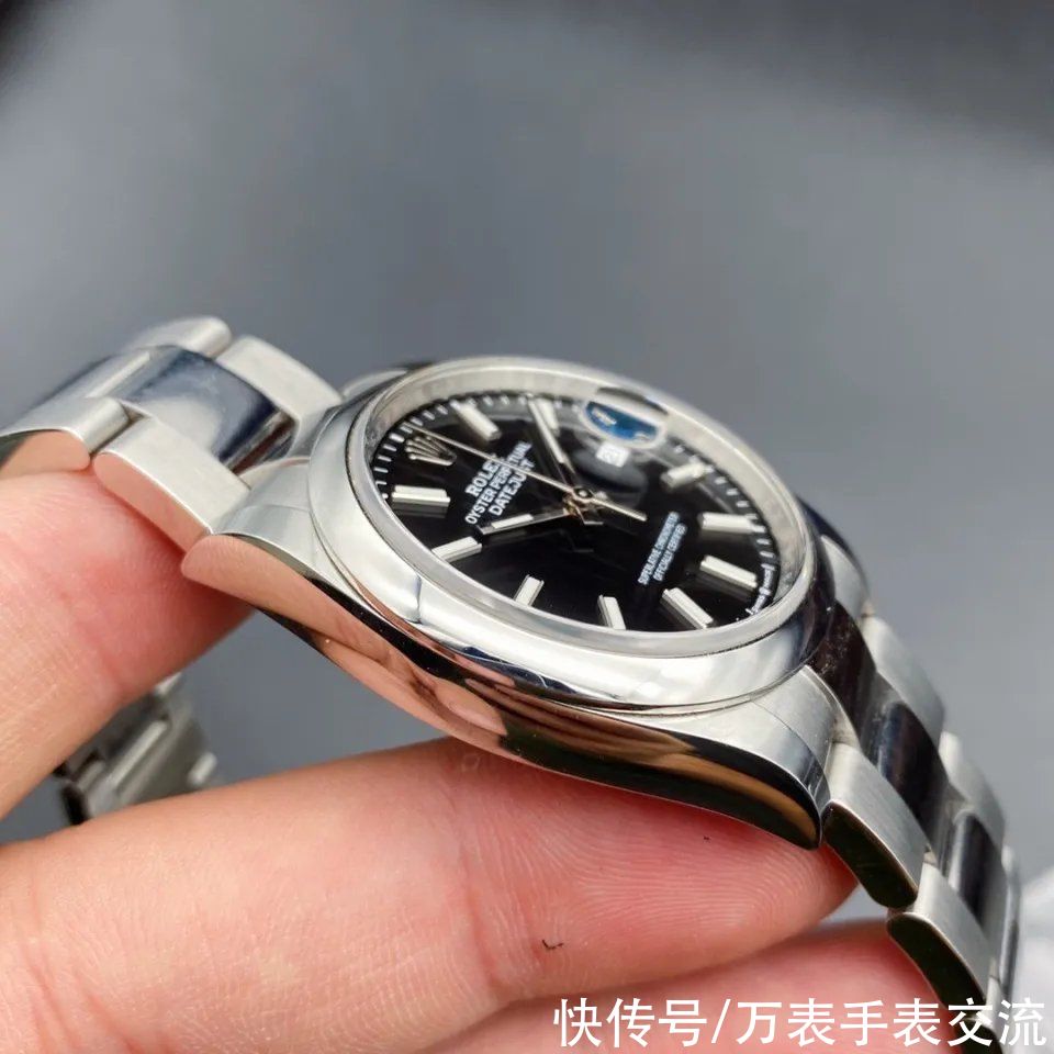 纵横四海|10万买表选鸡头还是凤尾？一句话，能VC就不ROLEX