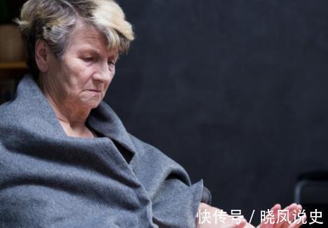 肝治|百病从肝治！灸5穴吃3宝，养肝、疏肝、护肝，肝“净”百病消！