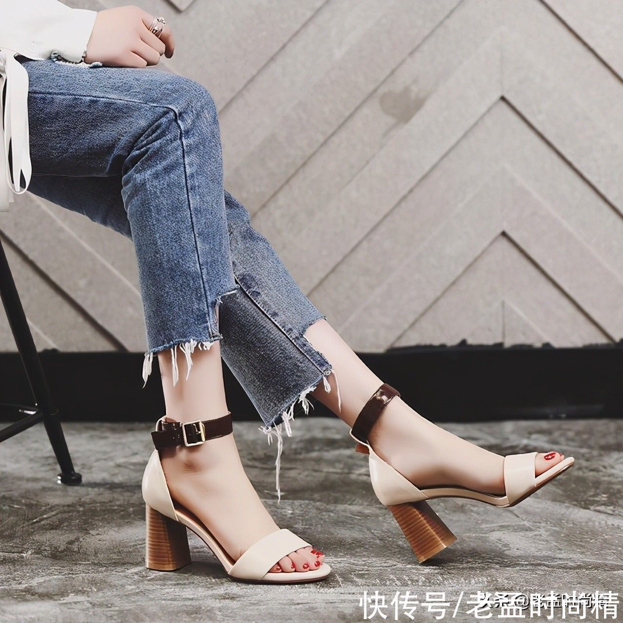 凉鞋 今夏正流行的鱼嘴高跟凉鞋,修饰脚型又不LOW,满满气质女人味