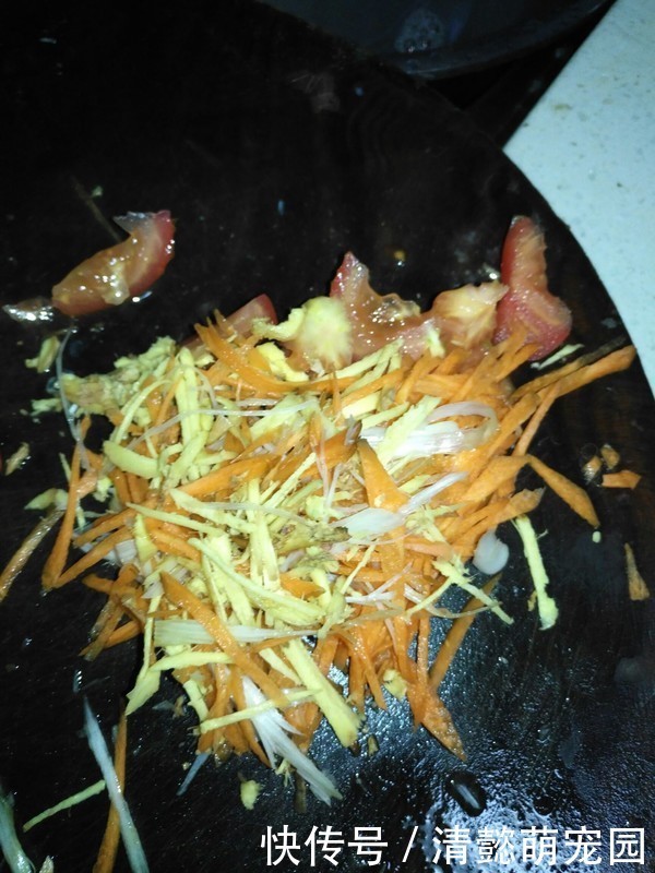 死对头|它是鱼腥的“死对头”,炖鱼时注意下,鱼肉更鲜嫩,一点都不腥!