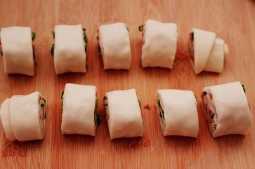 花生油|早起10分钟,做2笼小花卷,咸香柔软,搞定全家早餐主食