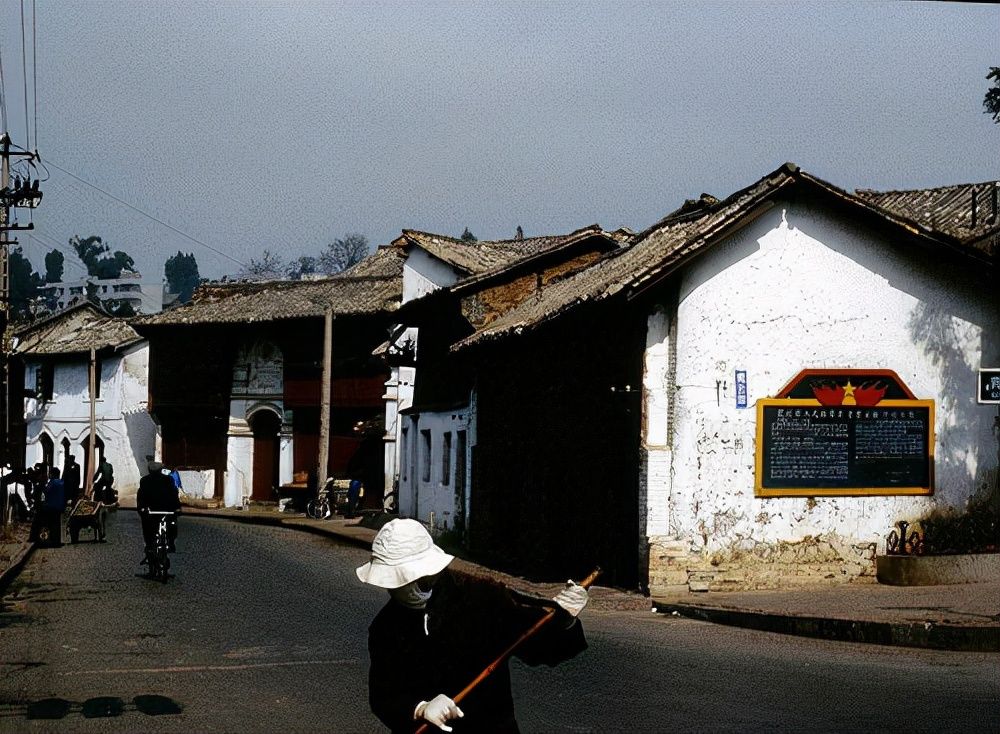 昆明|老照片：80年代的昆明街景，每一张都是回忆