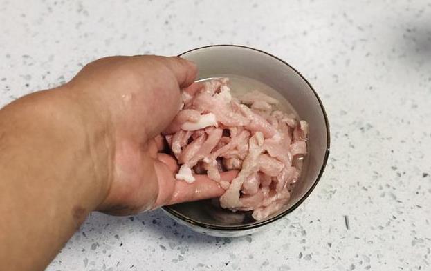 黄瓜炒肉片|炒瘦肉这么做,滑嫩入味,香气十足!教您正确做法,牢记3个技巧