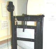 文物|法国有一种巨型的文物,不是你有钱就能收藏,还需要有胆量