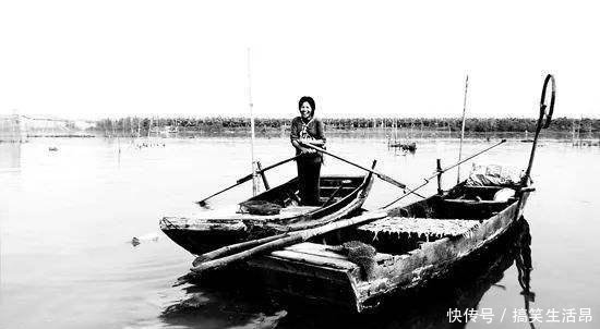 中国有个族群 只准在水上生活 后被归入汉族 说高度汉化了 快资讯
