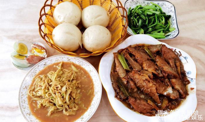 一家四口的晚餐,在朋友圈火了,7天不重样,花钱不多却吃得满足