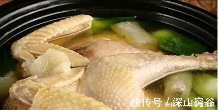 鸡肉|炖鸡汤,很多人第一步就错了,难怪鸡肉又柴又腥,汤不浓也不好喝