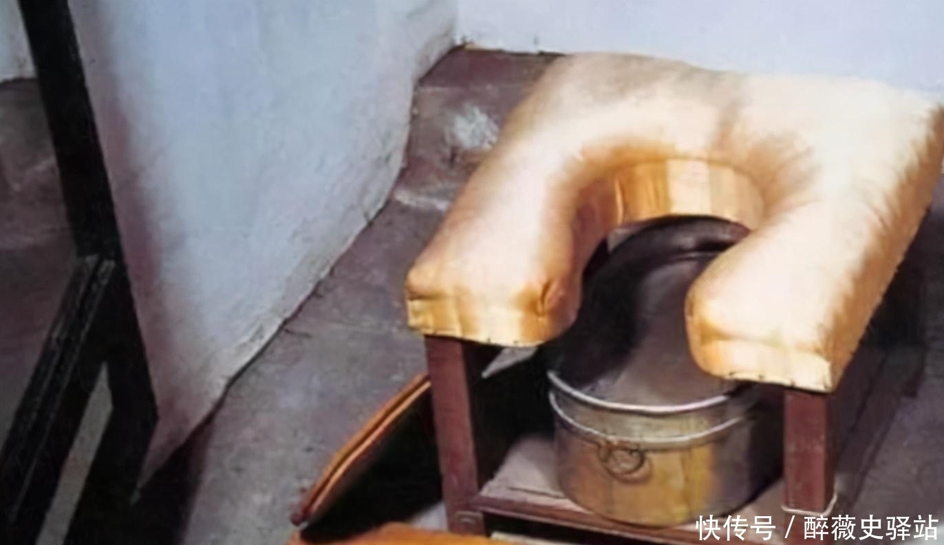 先秦|古代妃子是怎么上厕所的?先秦的最变态,明清的最讲究