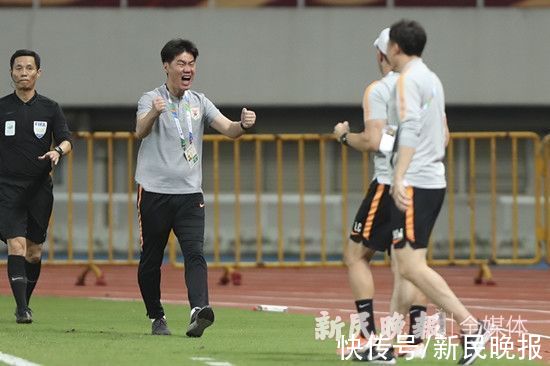 李霄鹏|众望所归之下 李霄鹏会是中国男足的“答案”吗？