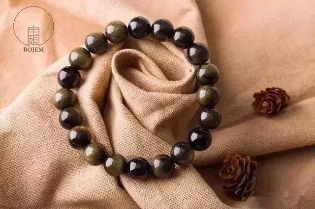 月光石 8种珠宝界特有的光学效应,又美又神奇,能认识一半都算行家啦!