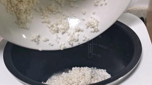 红枣|糯米新吃法，包在面皮里，一次做6个，外酥里软，吃上就停不下来