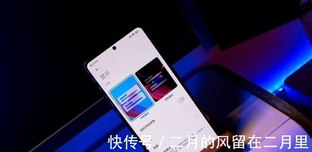 oled|72万跑分+6nm+顶级屏幕，12GB+256GB旗舰仅2699元，逆鳞新版登场