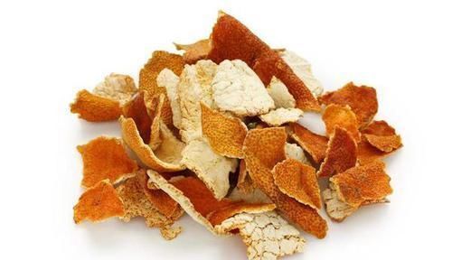 果汁|痛风的“死对头”被揪出!喝水时加点这4样,降低尿酸,预防痛风