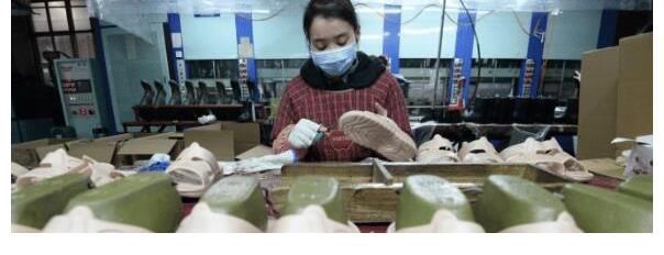 鞋子 耐克被“搅局”,国产“15度空调鞋”霸气来袭,外来品牌危机四伏