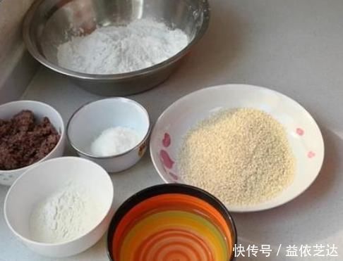 豆沙|把糯米粉开水一烫，不发面不饧面，个个空心不开裂，比油条更好吃