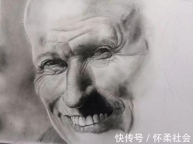 inck|超写实素描就是这样一步一步擦出来的