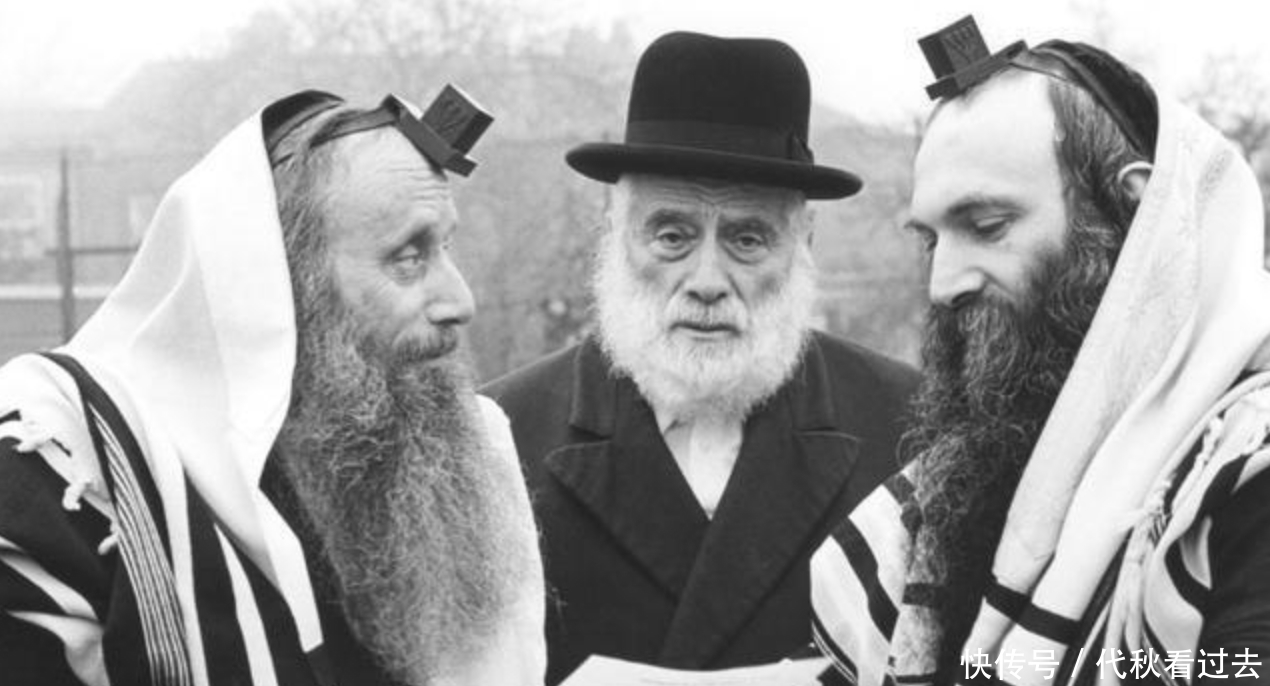 1954年筹备核弹,犹太商人“好心”送来稀缺物资,还好被他识破