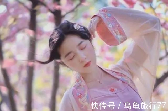 洛丽塔#为啥徐娇一直宣传汉服,却遭到汉服圈排挤看到最新造型,明白了!