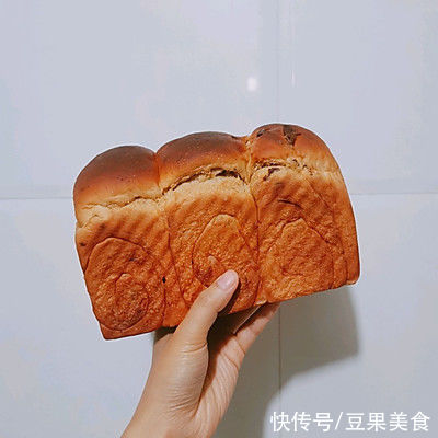 早餐｜奶香红枣吐司居然可以这么好吃