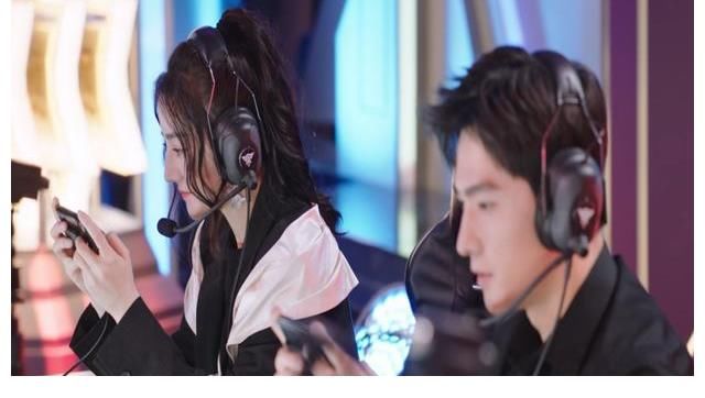 潘粤明|你是我的荣耀：关在病重，妻子不离不弃，于途和晶晶血虐职业选手