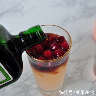 果汁杯|吃不下饭？那是你不会做微醺气泡水