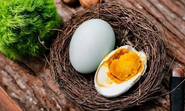 胆固醇|甘油三酯高的人注意,这5种食物再馋最好也不要碰,易升高血脂